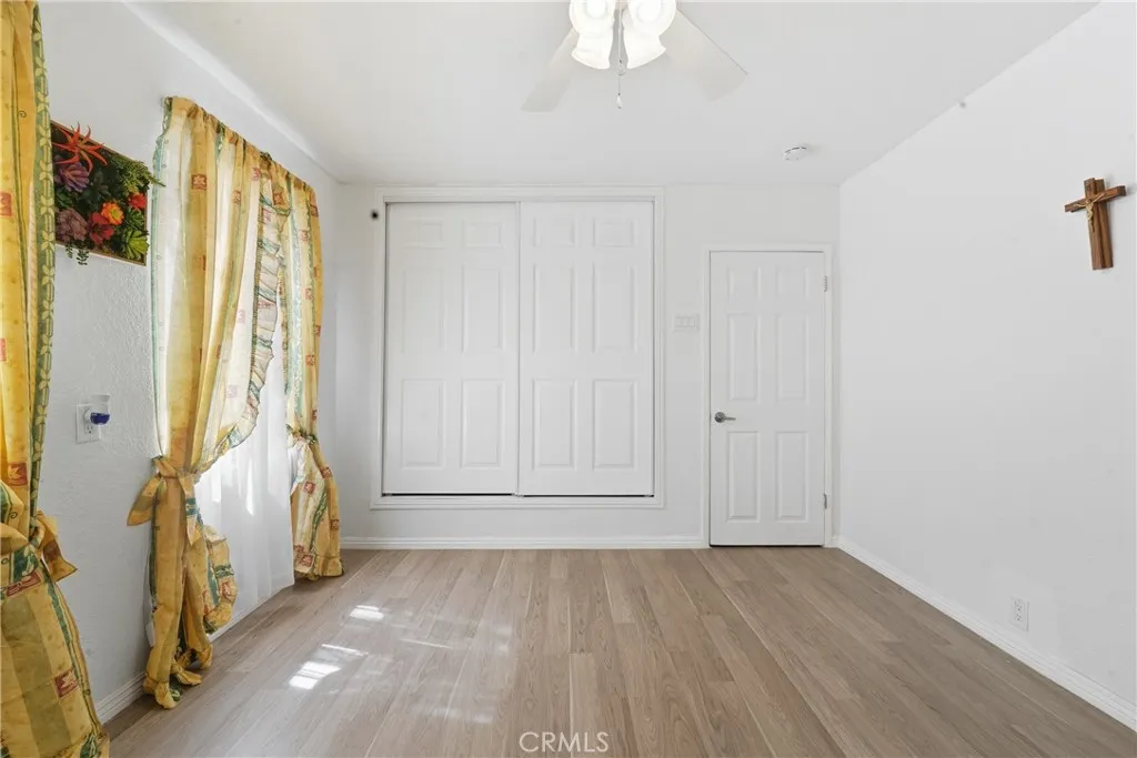 4539 E 53rd St, Maywood, California 90270 home-pic-18